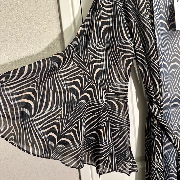 Andrea Iyamah Black and White Swim Coverup O/S - Picture 3 of 9